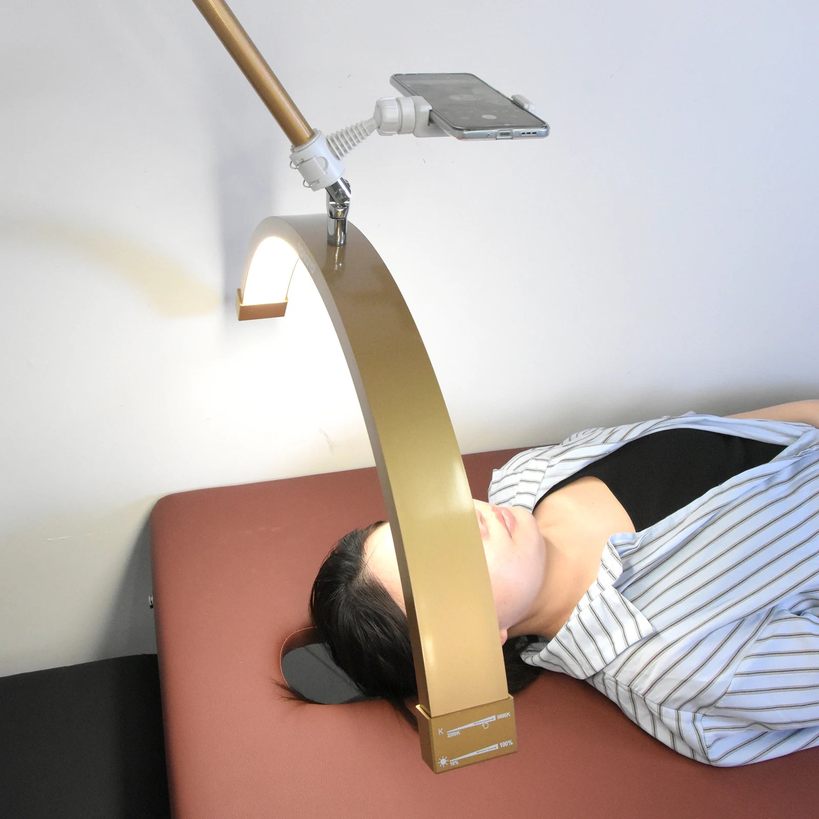 Professional 25-Inch Wall-Mounted LED Beauty Lamp – 40W Adjustable Arm 3200–5600K