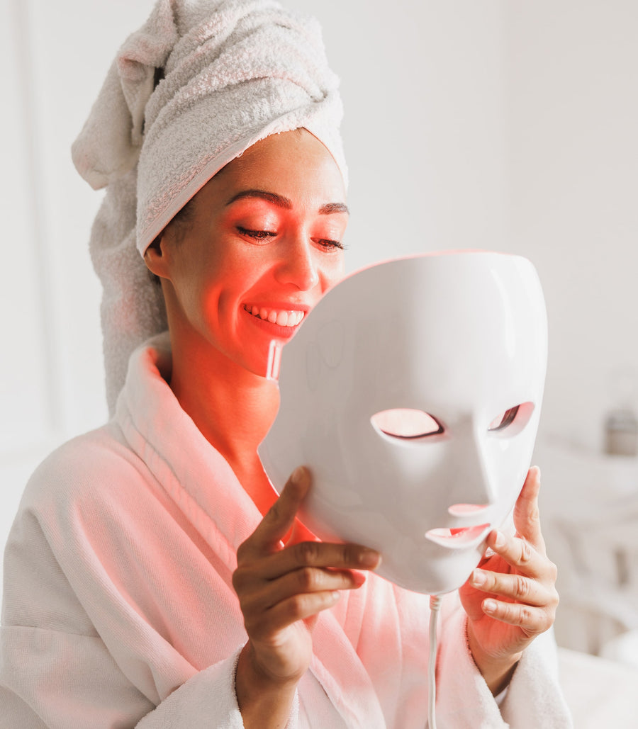 7 Color LED Mask - The Ultimate Solution for Your Skincare Needs